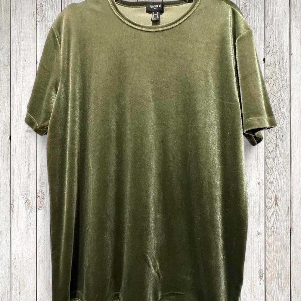 Forever 21 Mens Velvet T-Shirt Olive Green Short Sleeve Crew Neck Size M